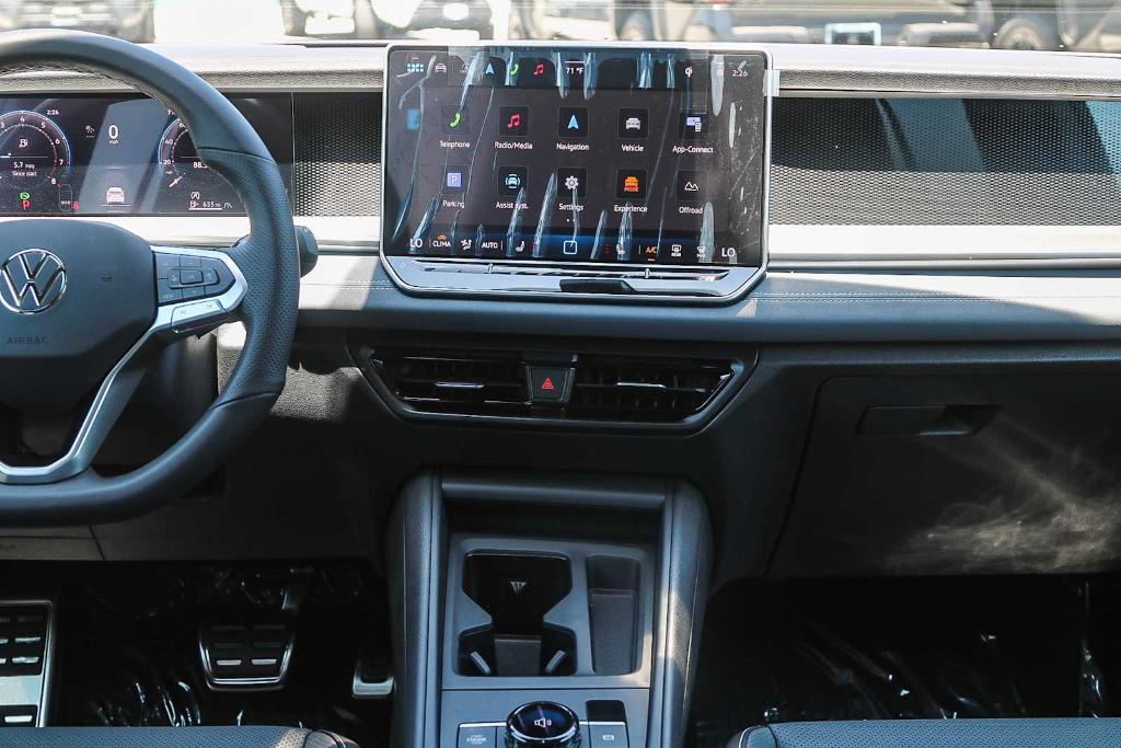 new 2025 Volkswagen Tiguan car, priced at $39,148