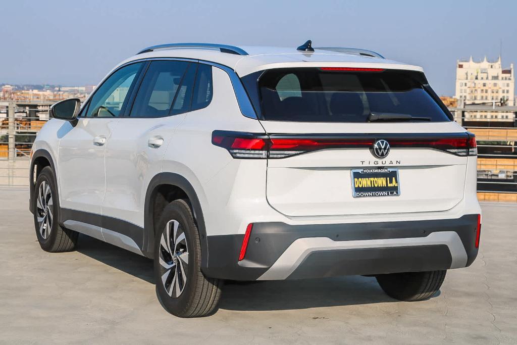 new 2025 Volkswagen Tiguan car, priced at $31,621