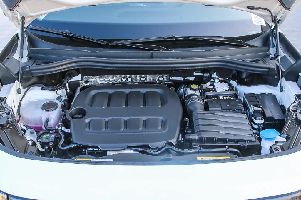 new 2025 Volkswagen Tiguan car, priced at $31,621