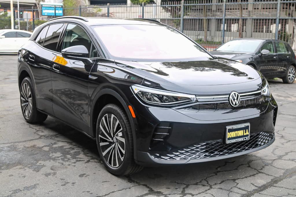 new 2025 Volkswagen ID.4 car, priced at $51,161