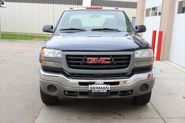 used 2005 GMC Sierra 2500 car, priced at $15,890