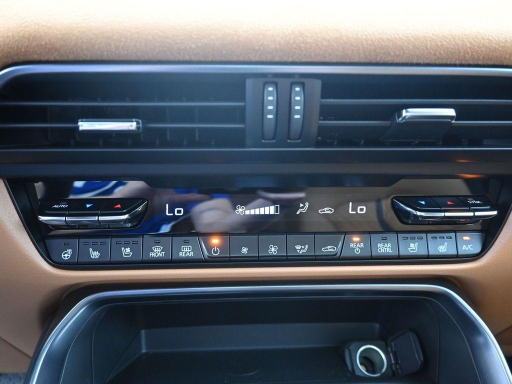 new 2025 Mazda CX-70 car, priced at $54,582