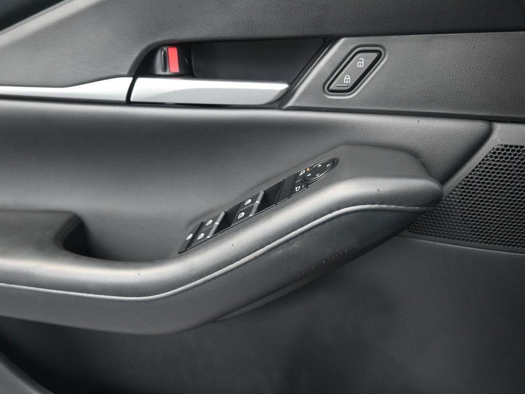 new 2026 Mazda CX-30 car