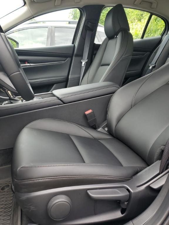 new 2025 Mazda Mazda3 car