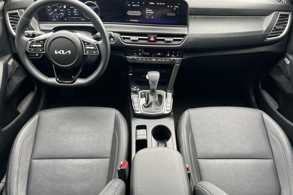used 2024 Kia Seltos car, priced at $25,900