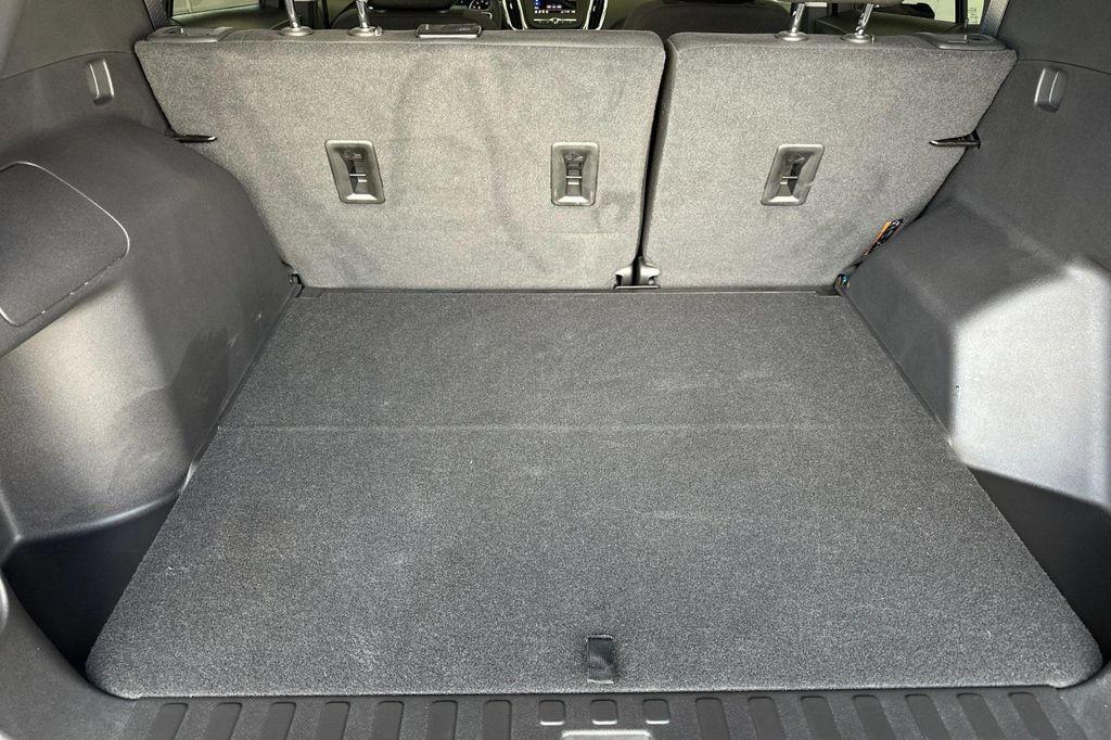 used 2023 Chevrolet Equinox car, priced at $23,900