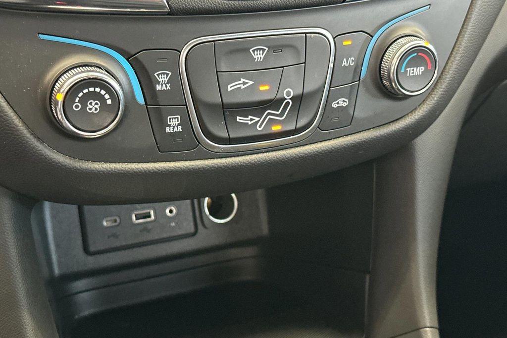 used 2023 Chevrolet Equinox car, priced at $23,900