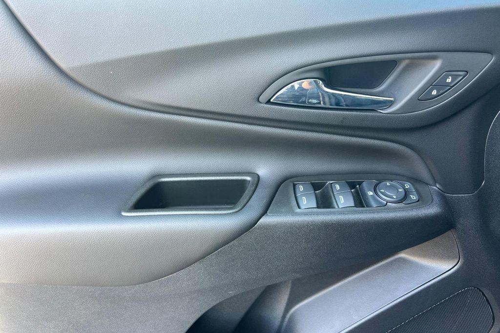 used 2023 Chevrolet Equinox car, priced at $22,900