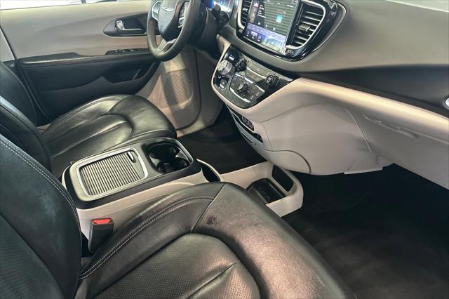 used 2022 Chrysler Pacifica car, priced at $20,900