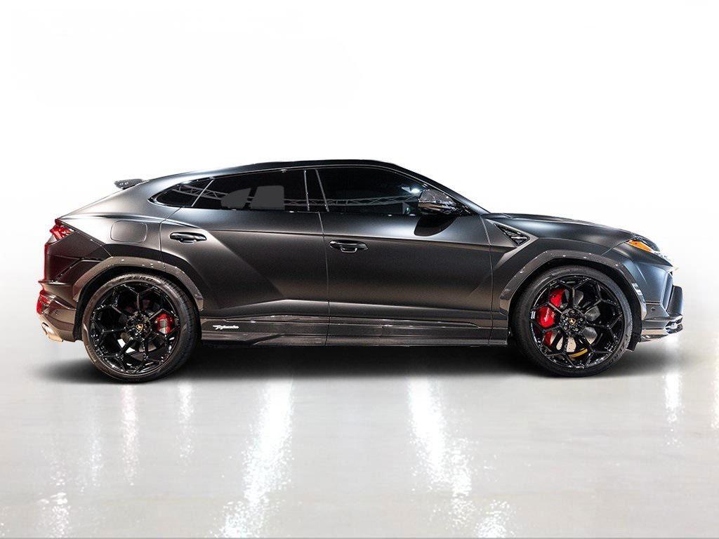 used 2023 Lamborghini Urus car, priced at $289,900