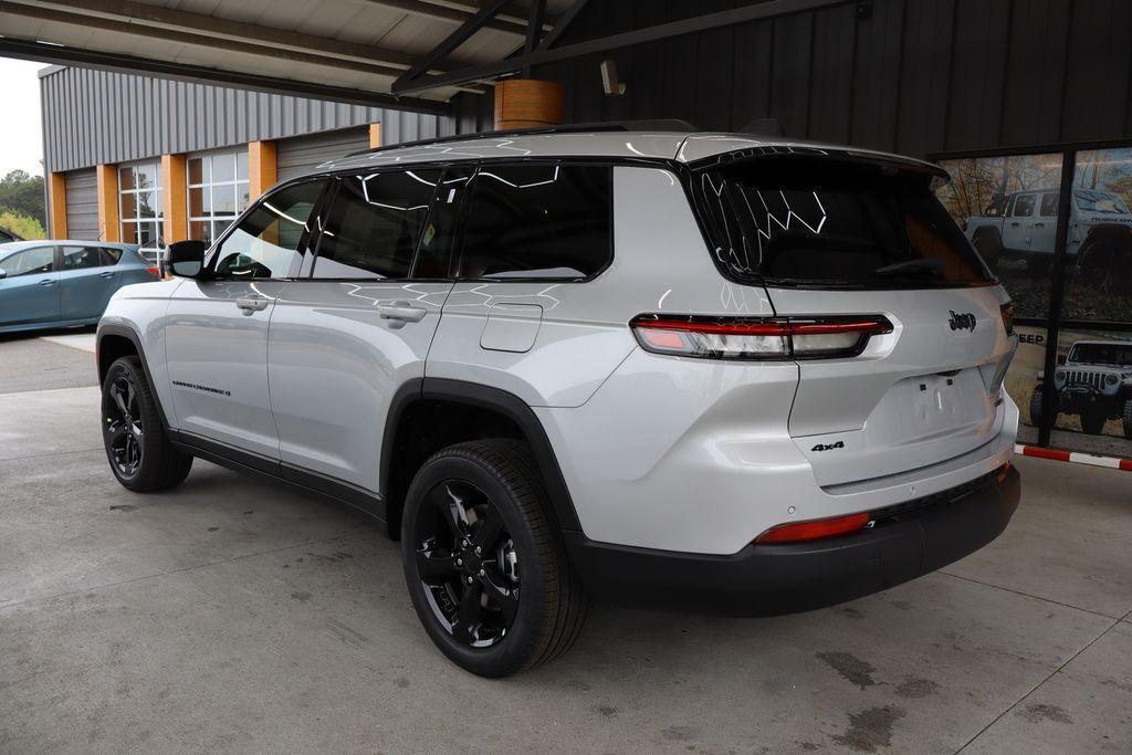 new 2024 Jeep Grand Cherokee L car, priced at $43,266