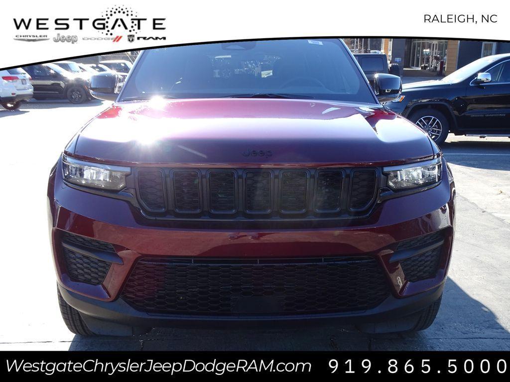 new 2025 Jeep Grand Cherokee car, priced at $40,931