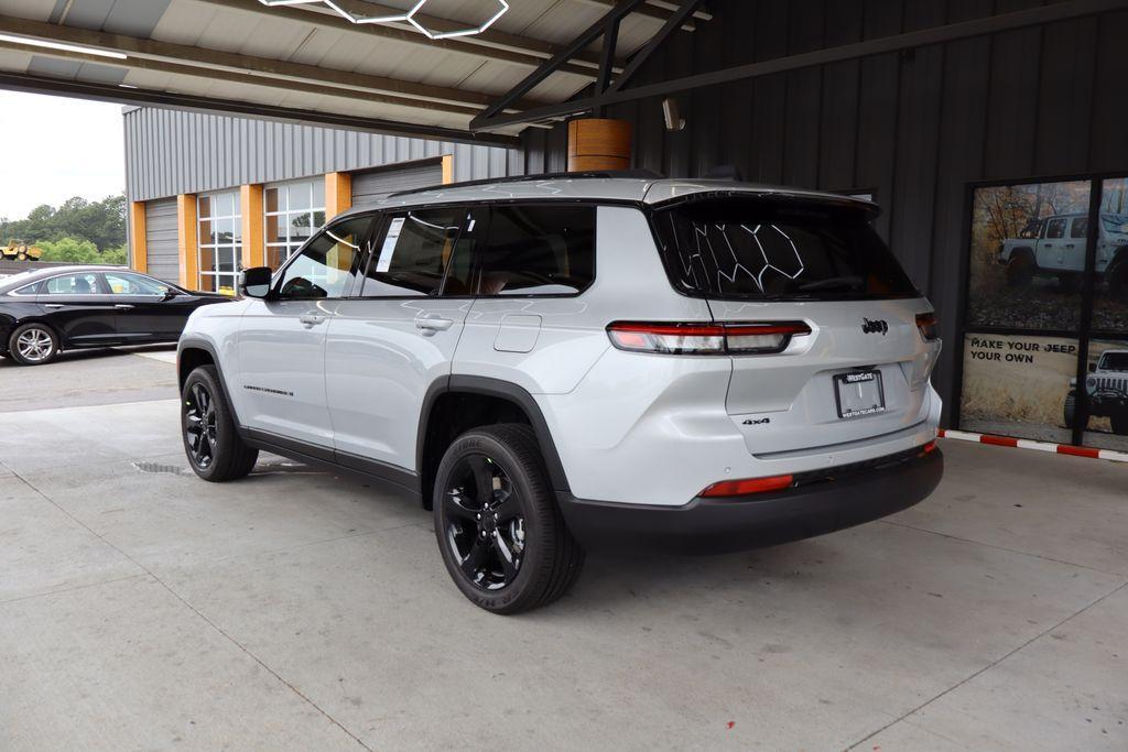 new 2024 Jeep Grand Cherokee L car, priced at $40,101