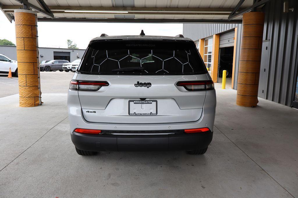 new 2024 Jeep Grand Cherokee L car, priced at $40,101