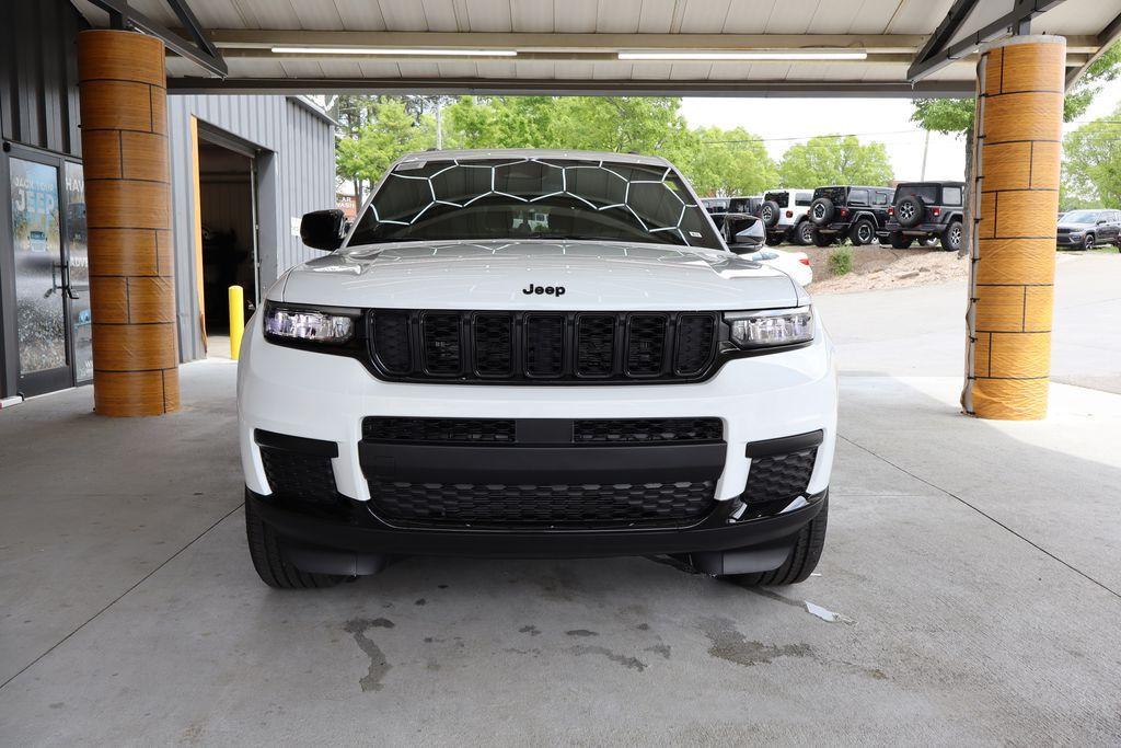 new 2024 Jeep Grand Cherokee L car, priced at $39,585