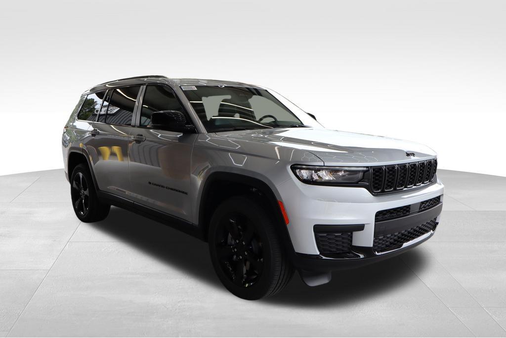 new 2024 Jeep Grand Cherokee L car, priced at $42,925