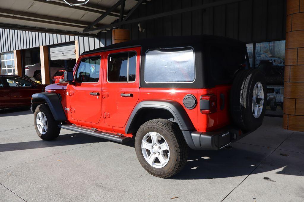 used 2021 Jeep Wrangler Unlimited car, priced at $27,711