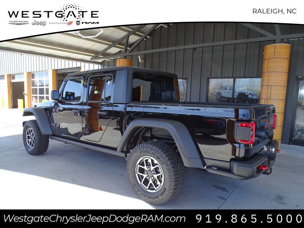 new 2024 Jeep Gladiator car, priced at $42,679