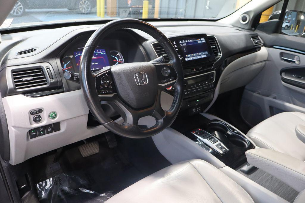 used 2021 Honda Pilot car, priced at $28,584