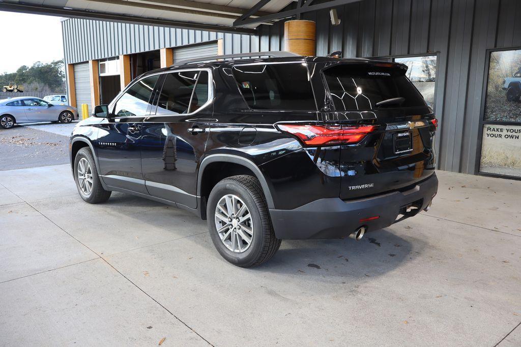 used 2023 Chevrolet Traverse car, priced at $27,580