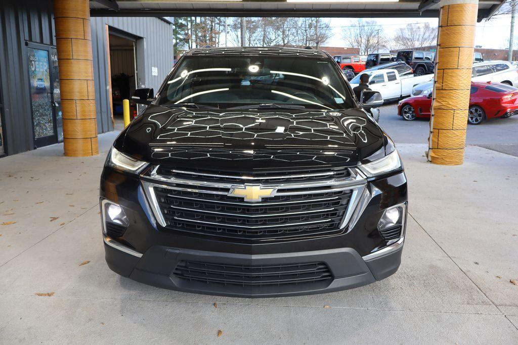 used 2023 Chevrolet Traverse car, priced at $27,580