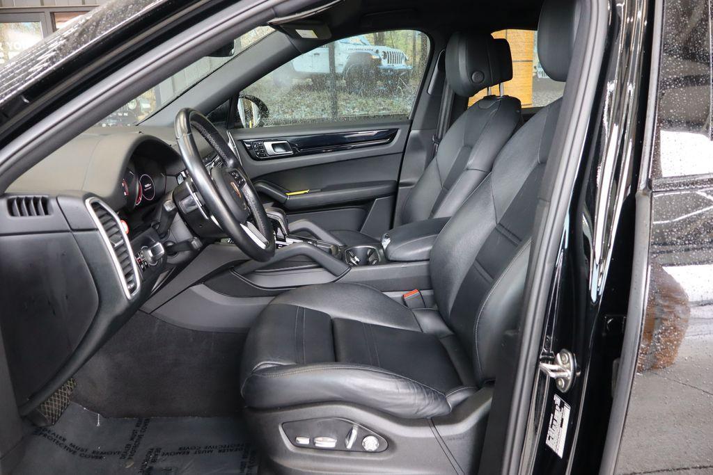 used 2020 Porsche Cayenne car, priced at $46,408