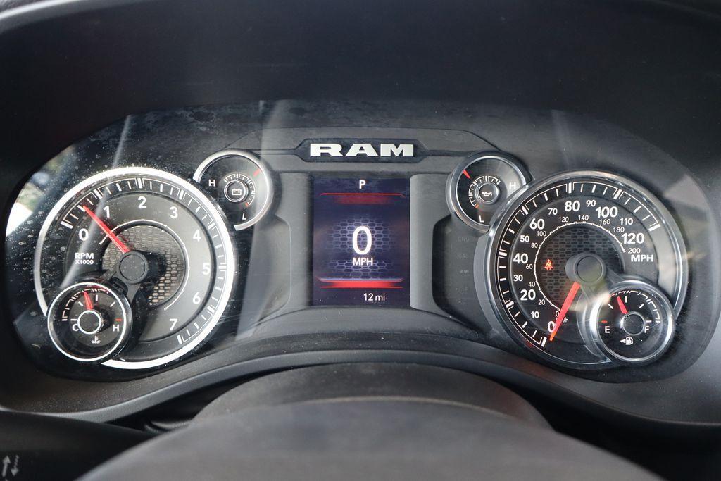 new 2025 Ram 1500 car, priced at $46,432