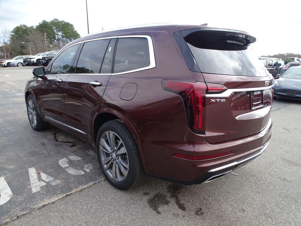 used 2022 Cadillac XT6 car, priced at $37,350