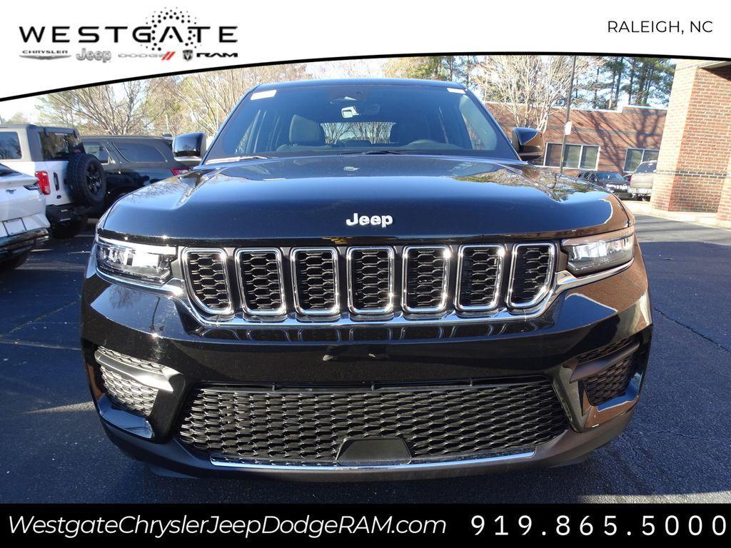 new 2025 Jeep Grand Cherokee car, priced at $32,577