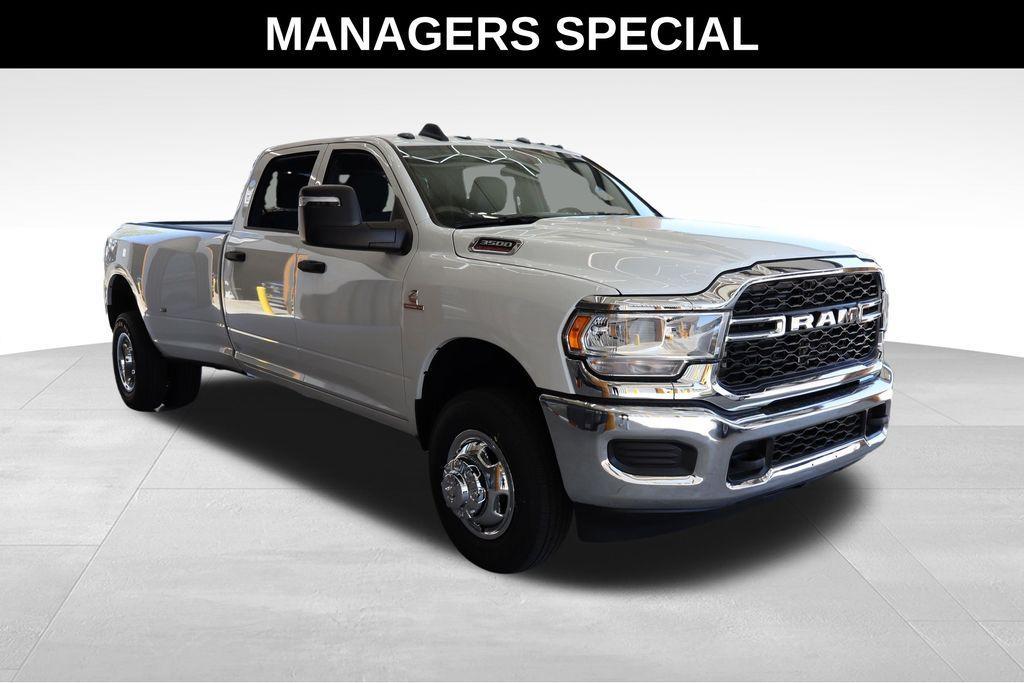 new 2024 Ram 3500 car, priced at $61,732