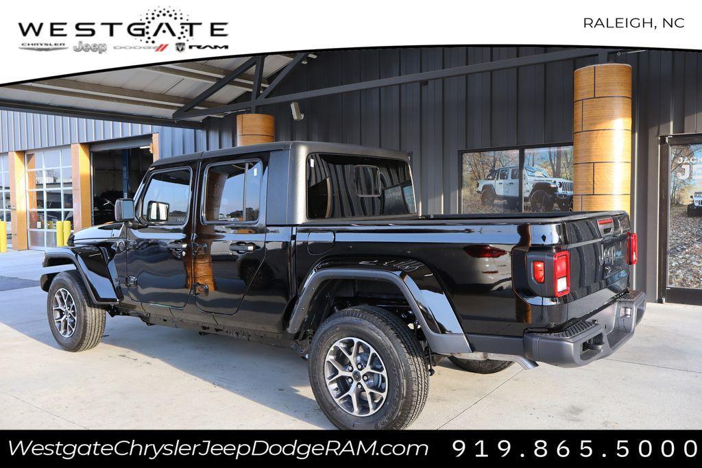 new 2024 Jeep Gladiator car, priced at $40,075