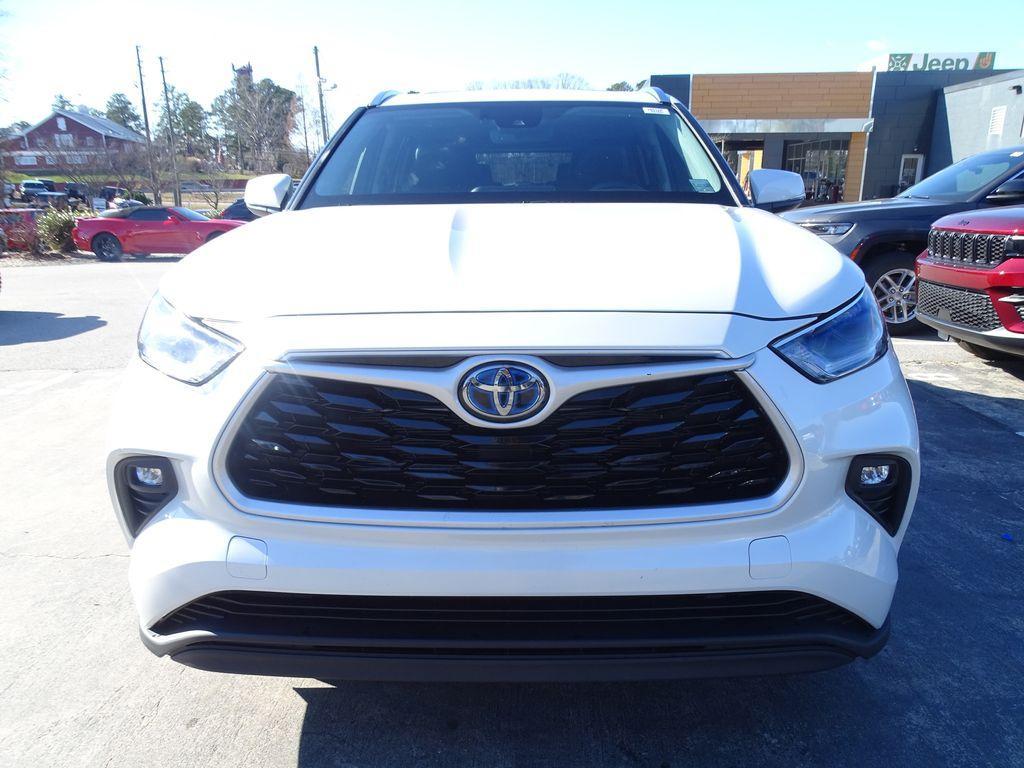 used 2021 Toyota Highlander Hybrid car, priced at $37,508