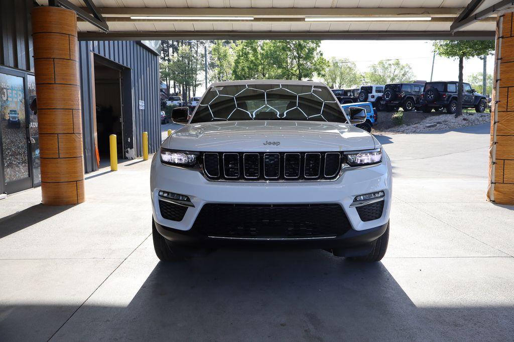 new 2024 Jeep Grand Cherokee car, priced at $42,090