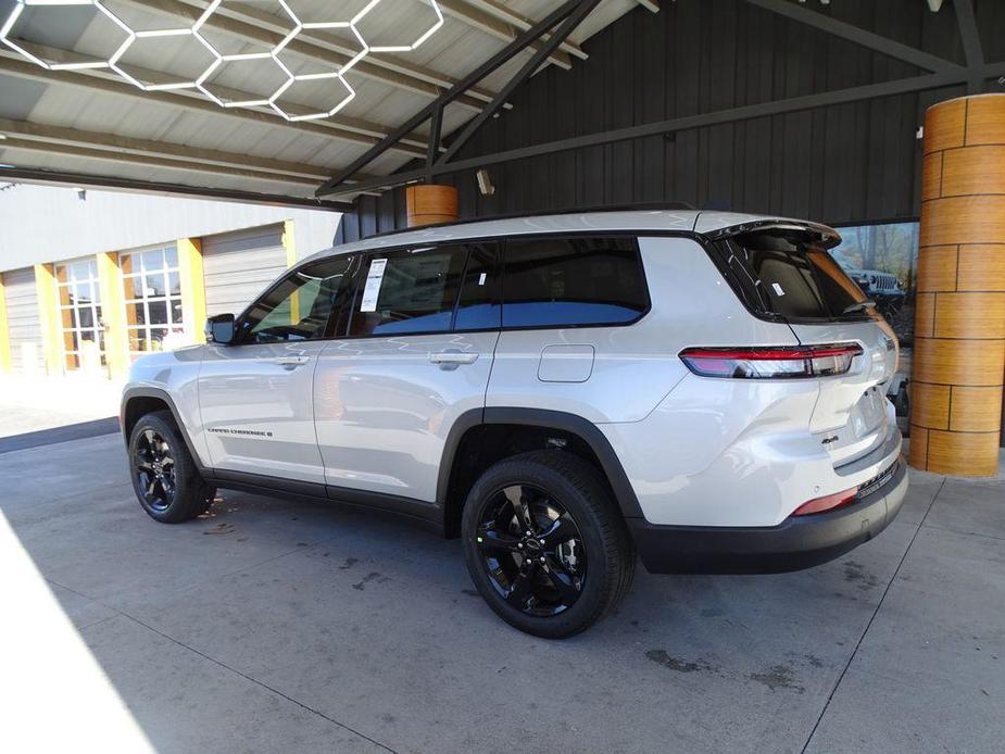 new 2024 Jeep Grand Cherokee L car, priced at $48,393