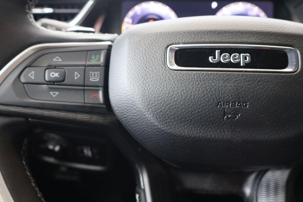 new 2024 Jeep Grand Cherokee L car, priced at $40,121