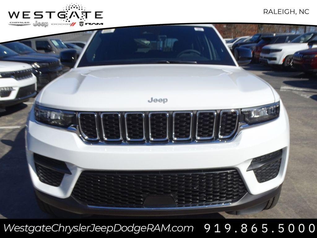 new 2025 Jeep Grand Cherokee car, priced at $35,907