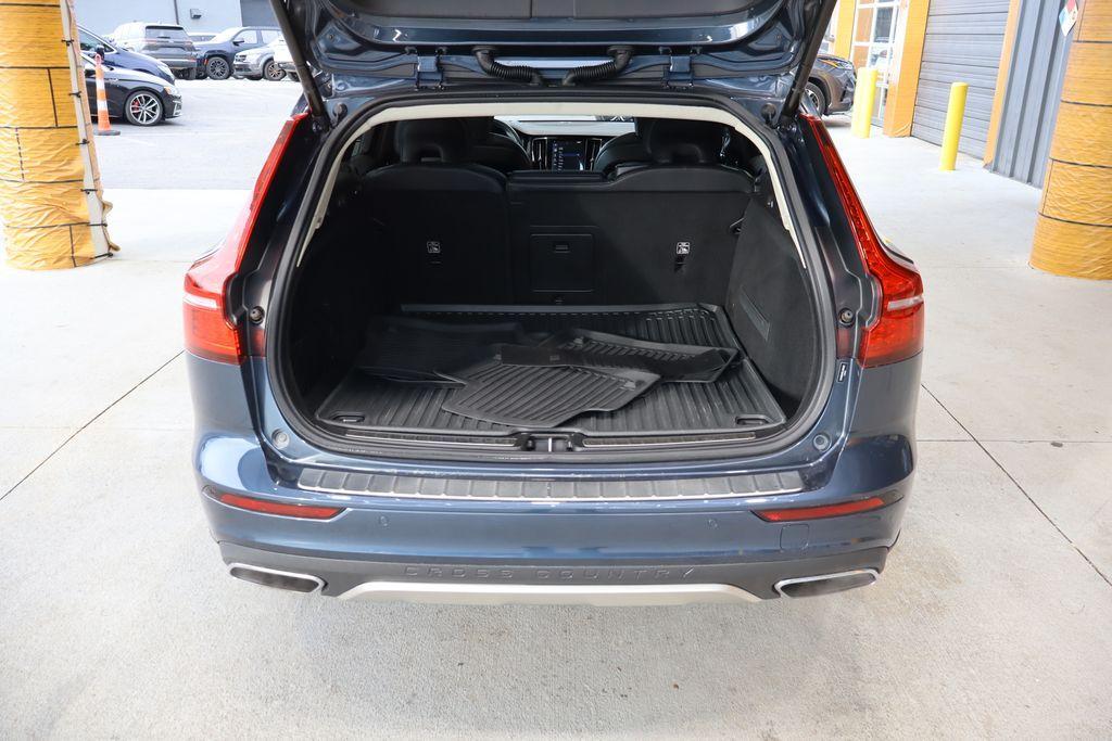 used 2020 Volvo V60 Cross Country car, priced at $28,990