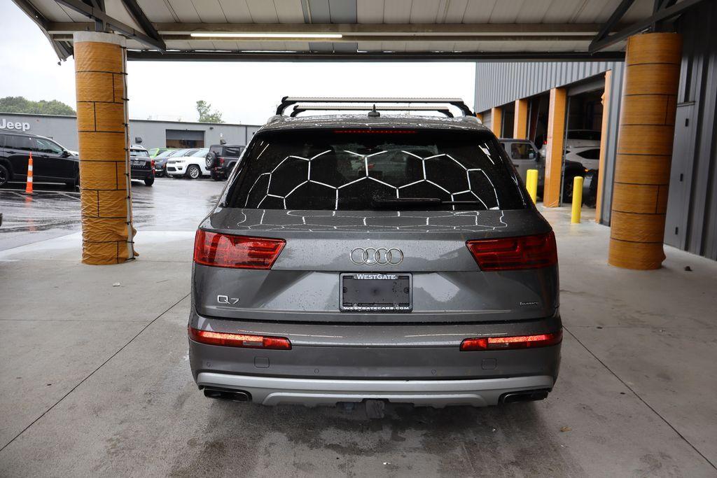 used 2019 Audi Q7 car, priced at $27,650