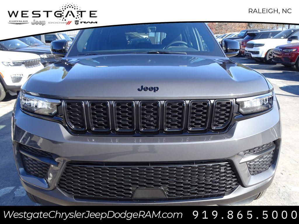 new 2025 Jeep Grand Cherokee car, priced at $40,931