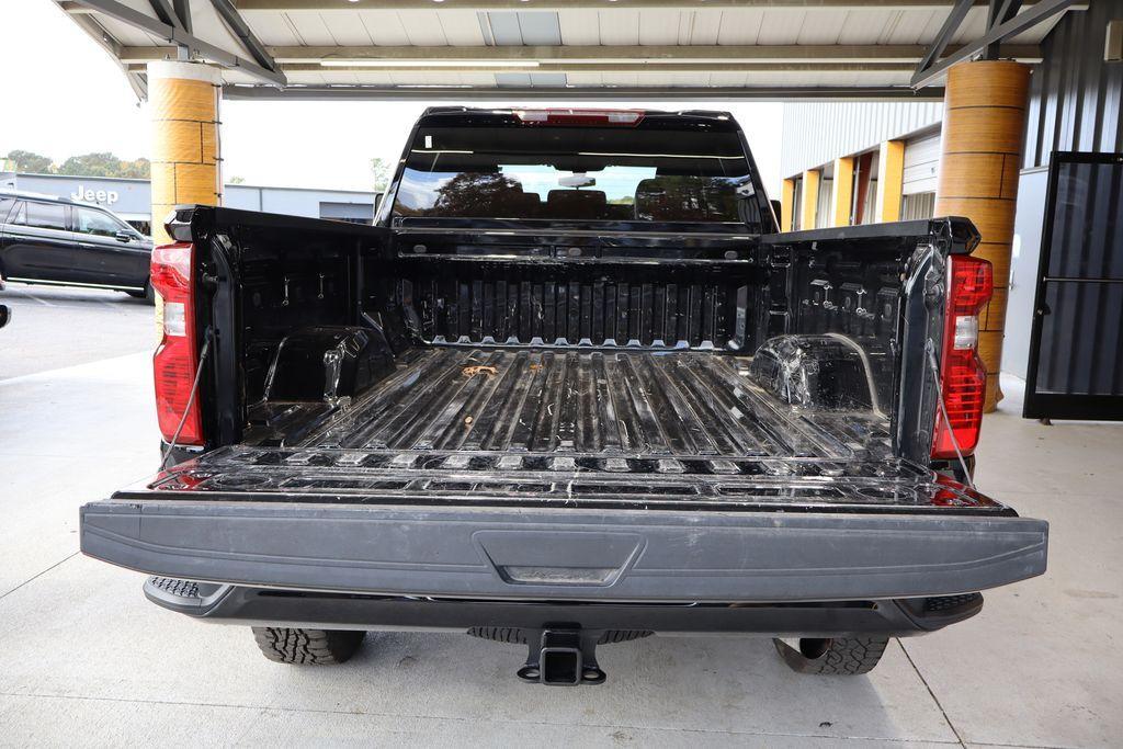 used 2022 Chevrolet Silverado 2500 car, priced at $44,143