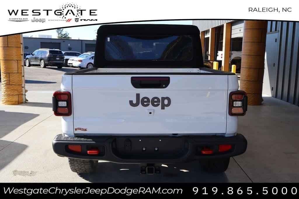 new 2024 Jeep Gladiator car, priced at $39,445