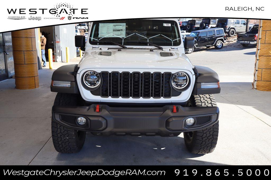 new 2024 Jeep Gladiator car, priced at $39,445