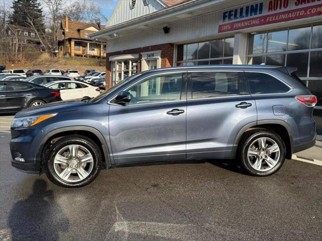 used 2015 Toyota Highlander car, priced at $18,995