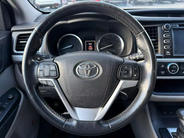 used 2015 Toyota Highlander car, priced at $18,995