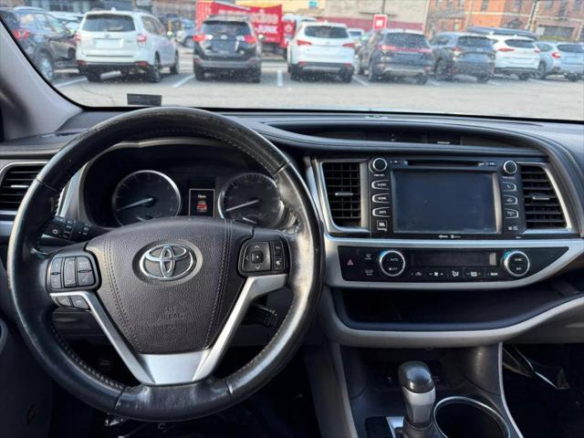 used 2015 Toyota Highlander car, priced at $18,995