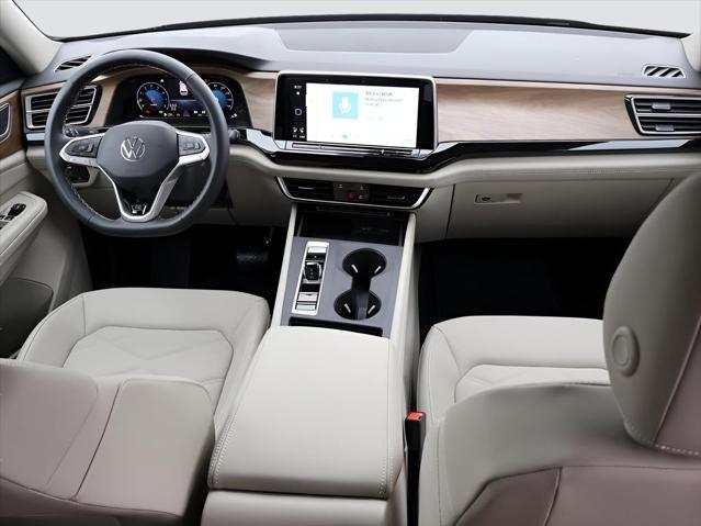 new 2025 Volkswagen Atlas car, priced at $39,331