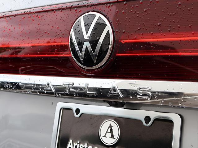 new 2025 Volkswagen Atlas car, priced at $39,331