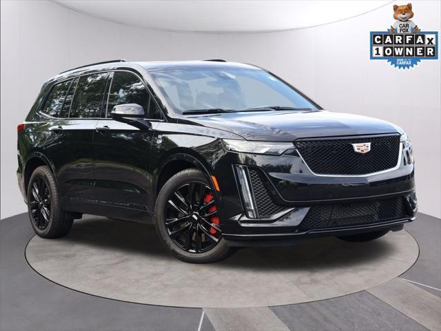 used 2022 Cadillac XT6 car, priced at $44,993