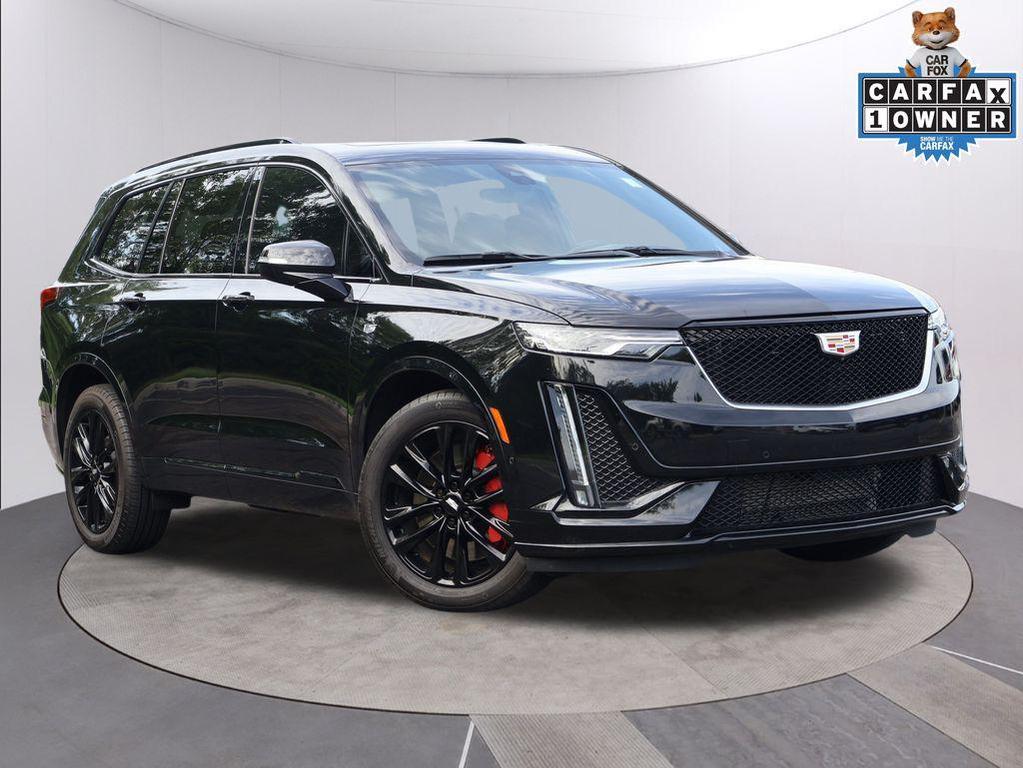 used 2022 Cadillac XT6 car, priced at $43,991