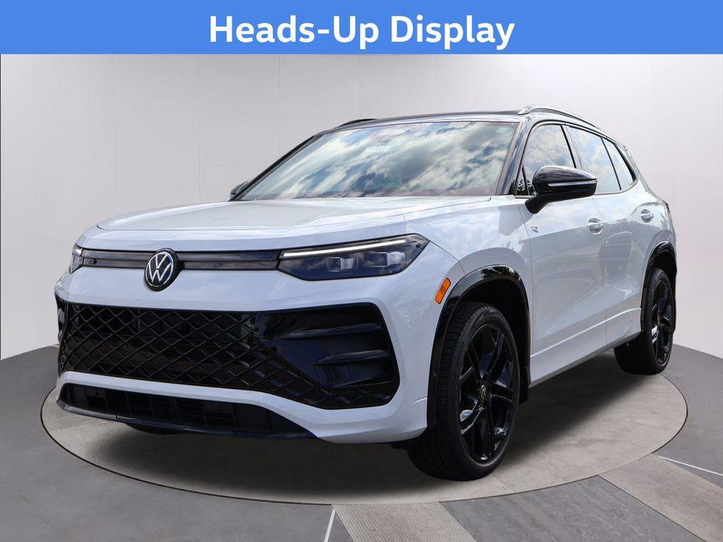 new 2025 Volkswagen Tiguan car, priced at $38,900